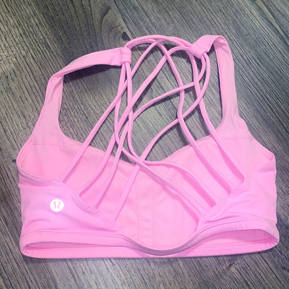 COPY - NEW Lululemon sport bra Size 4